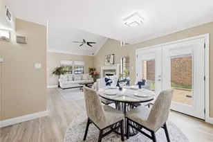248 Lydia Cir, Irving, TX 75060 - Photo 16