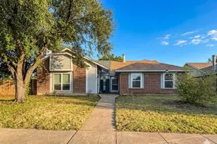 406 Dollins St, Cedar Hill, TX 75104 - Photo 1