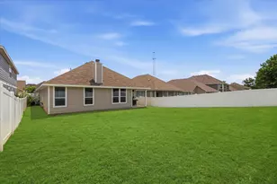 8993 Fair Oaks Dr, Providence Village, TX 76227 - Photo 4