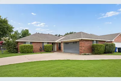 301 Southlake Drive, Forney, TX 75126 - Photo 1