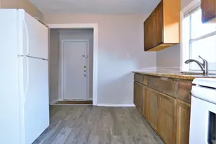 1014 Peak St, Denton, TX 76201 - Photo 10