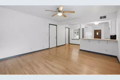 620 E Sears Street, Denison, TX 75021 - Photo 4