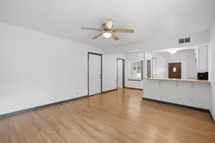 620 E Sears St, Denison, TX 75021 - Photo 4