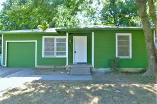 2212 Denison St, Denton, TX 76201 - Photo 2
