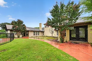 14126 Brookridge Cir, Dallas, TX 75254 - Photo 36