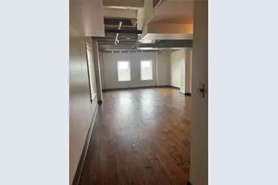329 E Colorado Boulevard #404, Dallas, TX 75203 - Photo 2