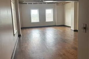 329 E Colorado Blvd, Dallas, TX 75203 - Photo 2
