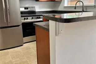 705 Gregg St, Denton, TX 76201 - Photo 6
