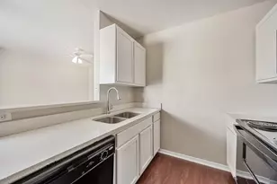 303 Kings Way Dr, Mansfield, TX 76063 - Photo 8