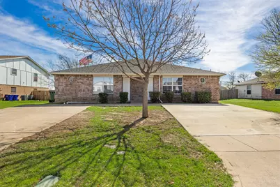 303 Kings Way Drive #B, Mansfield, TX 76063 - Photo 2