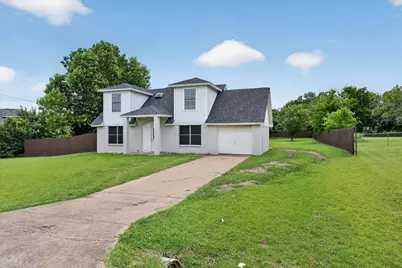 1626 Lyon Street, Lancaster, TX 75134 - Photo 2