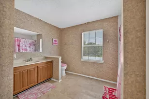 1626 Lyon St, Lancaster, TX 75134 - Photo 10