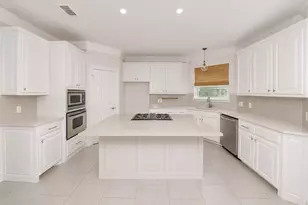 3332 W 4th St, Fort Worth, TX 76107 - Photo 4