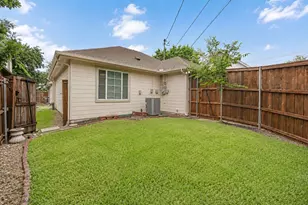 3332 W 4th St, Fort Worth, TX 76107 - Photo 32