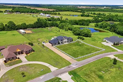 89 Thornwood Lane, Van Alstyne, TX 75495 - Photo 2