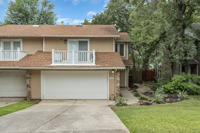 1424 Hampton Road, Grapevine, TX 76051 - Photo 2
