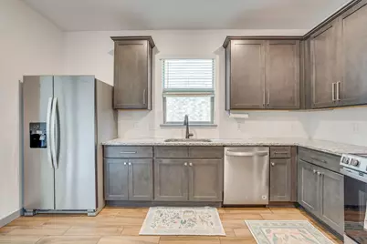 7529 Pleasant Oaks Street, Fort Worth, TX 76120 - Photo 12