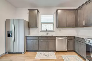 7529 Pleasant Oaks St, Fort Worth, TX 76120 - Photo 12