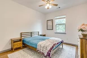 7529 Pleasant Oaks St, Fort Worth, TX 76120 - Photo 32