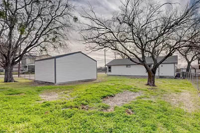 2802 N Masters Drive, Dallas, TX 75227 - Photo 34