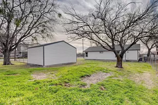 2802 N Masters Dr, Dallas, TX 75227 - Photo 34