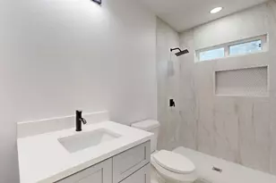 2802 N Masters Dr, Dallas, TX 75227 - Photo 14