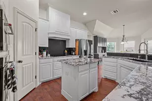 120 Kristin Dr, Aledo, TX 76008 - Photo 4
