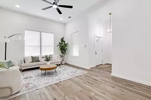 904 S Anglin St, Cleburne, TX 76031 - Photo 8