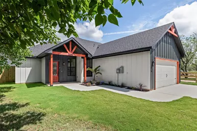 2408 Creek Drive, Granbury, TX 76048 - Photo 2