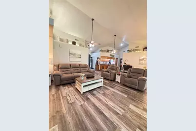 264 Oak Street, Nocona, TX 76255 - Photo 6