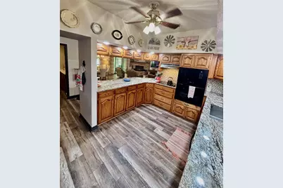 264 Oak Street, Nocona, TX 76255 - Photo 10