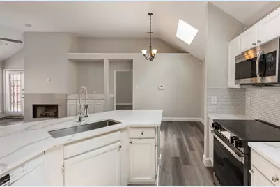 2212 Lakeshore Drive, Flower Mound, TX 75028 - Photo 10