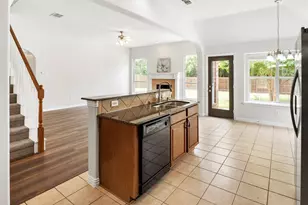 135 Springtree St, Denton, TX 76209 - Photo 6