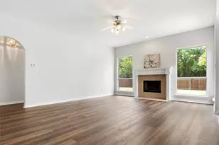 135 Springtree St, Denton, TX 76209 - Photo 10