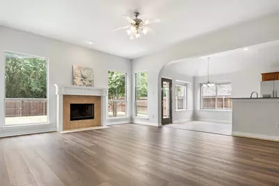 135 Springtree Street, Denton, TX 76209 - Photo 4
