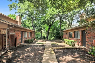5720 Cedar Creek Drive, Benbrook, TX 76109 - Photo 2