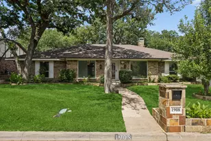 1908 Scarlett Ct, Arlington, TX 76012 - Photo 1