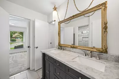1908 Scarlett Court, Arlington, TX 76012 - Photo 32