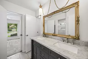1908 Scarlett Ct, Arlington, TX 76012 - Photo 32