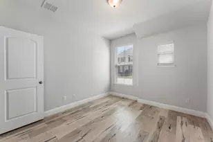 2104 Barx Dr, Little Elm, TX 75068 - Photo 10