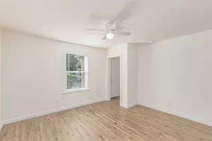 1415 N College St, McKinney, TX 75069 - Photo 12