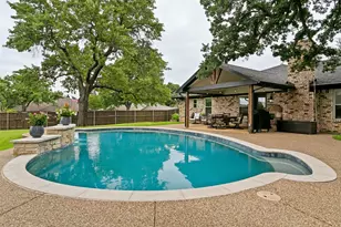 7250 Boca Raton Dr, North Richland Hills, TX 76182 - Photo 1