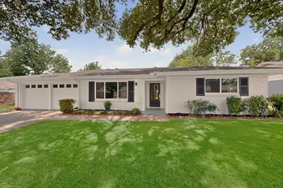 216 Bellvue Drive, Fort Worth, TX 76134 - Photo 1