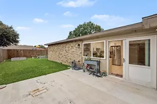 2910 Sweet Gum St, Garland, TX 75044 - Photo 22