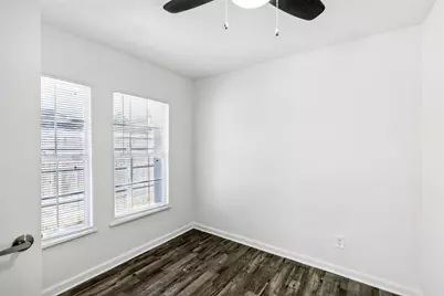 1815 W Brooklyn Avenue, Dallas, TX 75208 - Photo 22