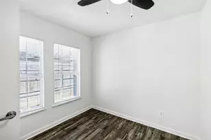 1815 W Brooklyn Ave, Dallas, TX 75208 - Photo 22