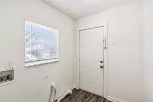 1815 W Brooklyn Ave, Dallas, TX 75208 - Photo 26