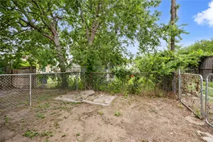 1815 W Brooklyn Ave, Dallas, TX 75208 - Photo 28