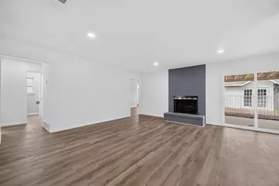 2102 Jeannette Court, Arlington, TX 76010 - Photo 16