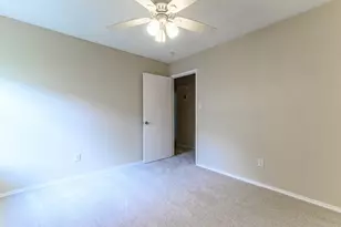 633 Manchester Dr, Mansfield, TX 76063 - Photo 16